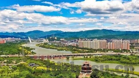 狠狠地中文字幕mv高清-中文字幕MV高清盛宴，视觉与听觉的双重冲击